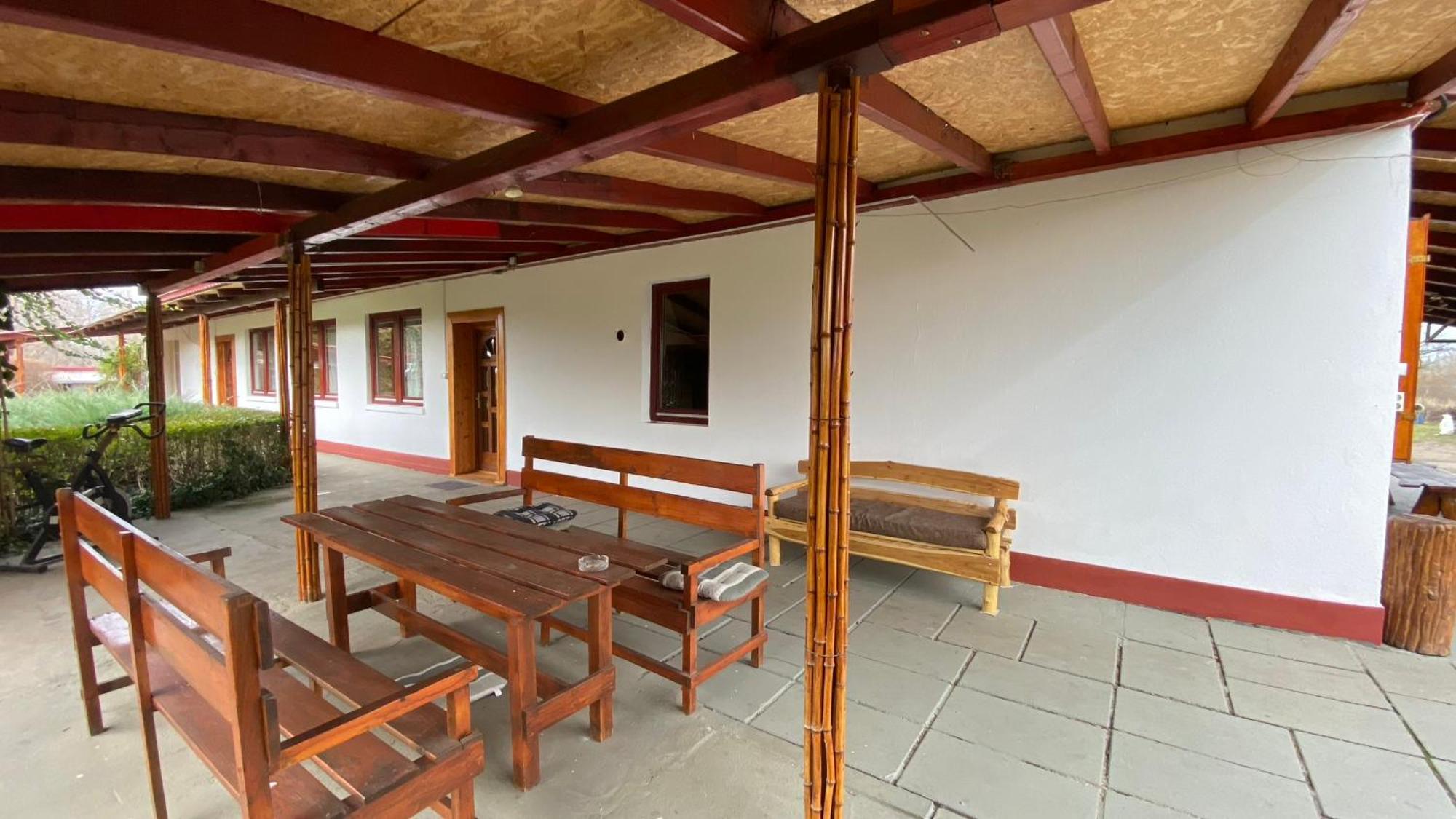 Dobo Tanya Villa Roszke Luaran gambar